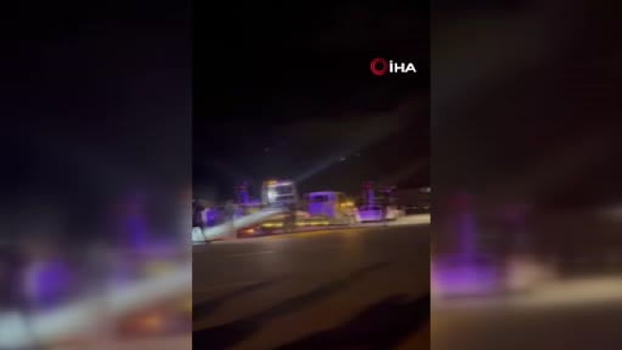 Ankara'da otomobil hafif ticari araca çarptı: 2 yaralı