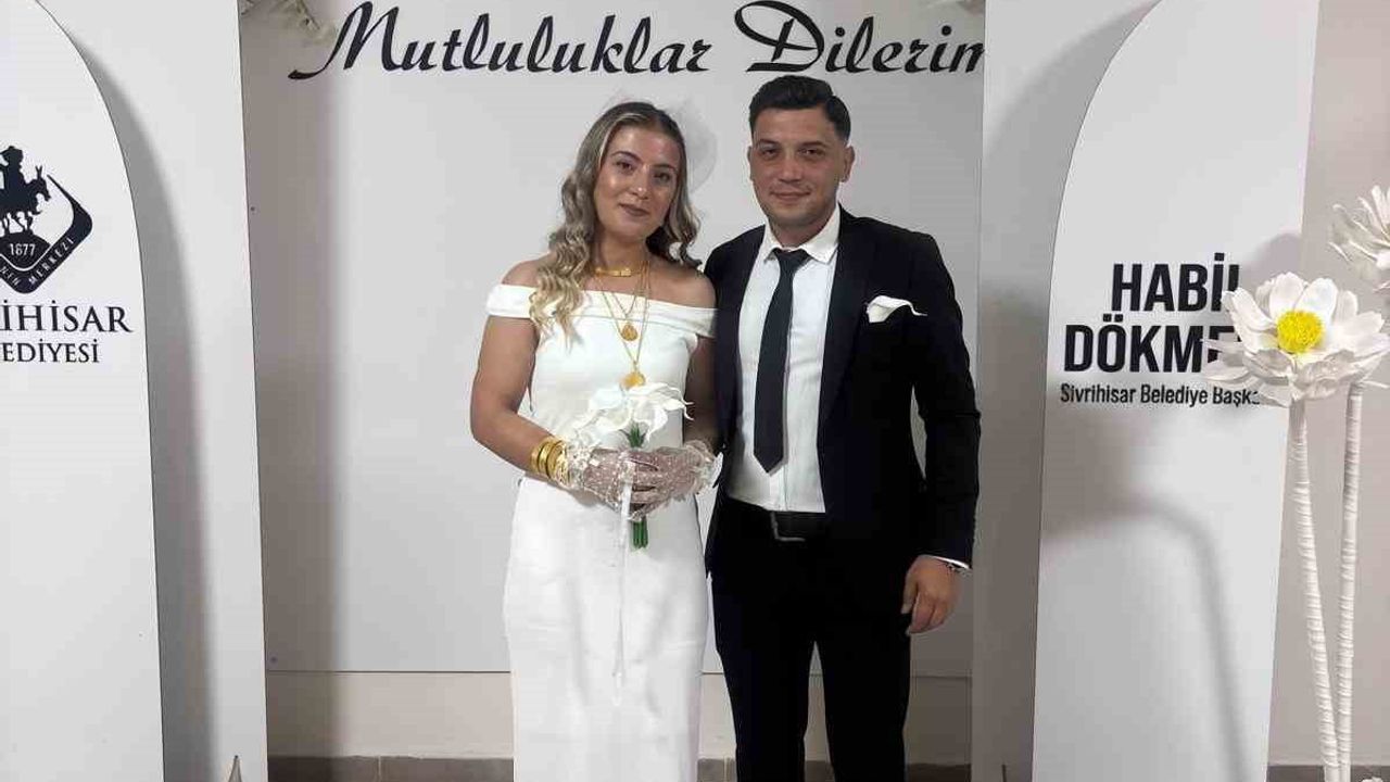 Anlamlı tarihte mutluluğa 'evet' dediler