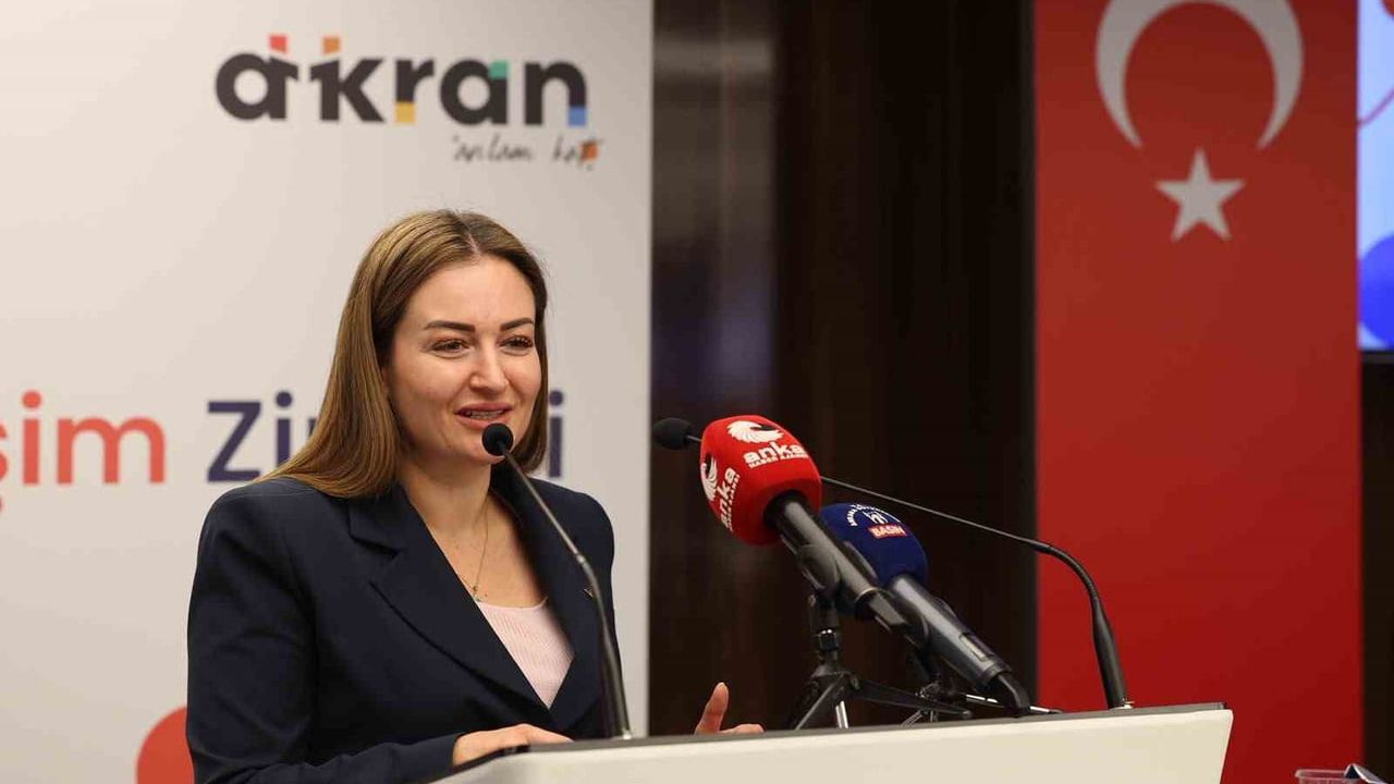 Antalya Büyükşehir Belediyesi'ne genç dostu kent: iyi yönetişim teşvik ödülü