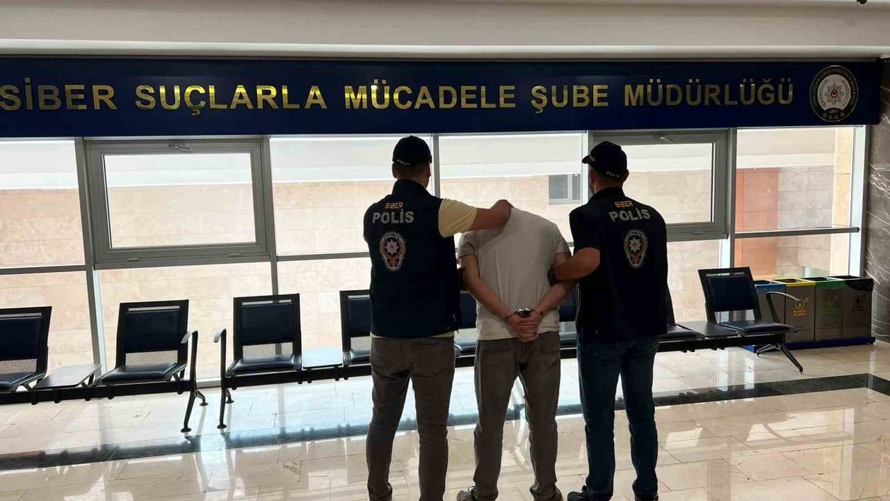 Antalya'da 110 yıl 10 ay hapis cezasıyla aranan şahıs yakalandı