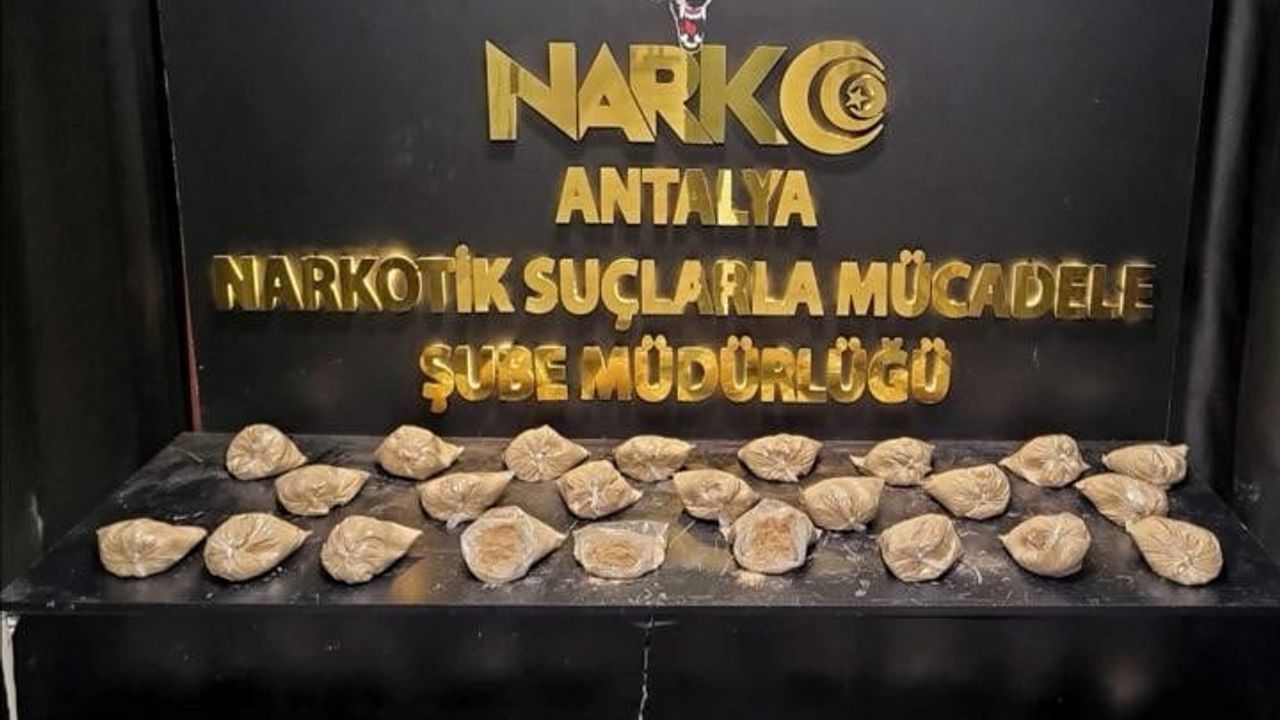Antalya'da 16 kilogram 650 gram eroin ele geçirildi
