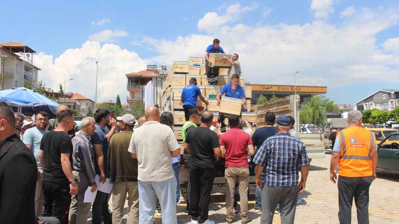 Antalya'da arı kovanı desteği yaygınlaşıyor