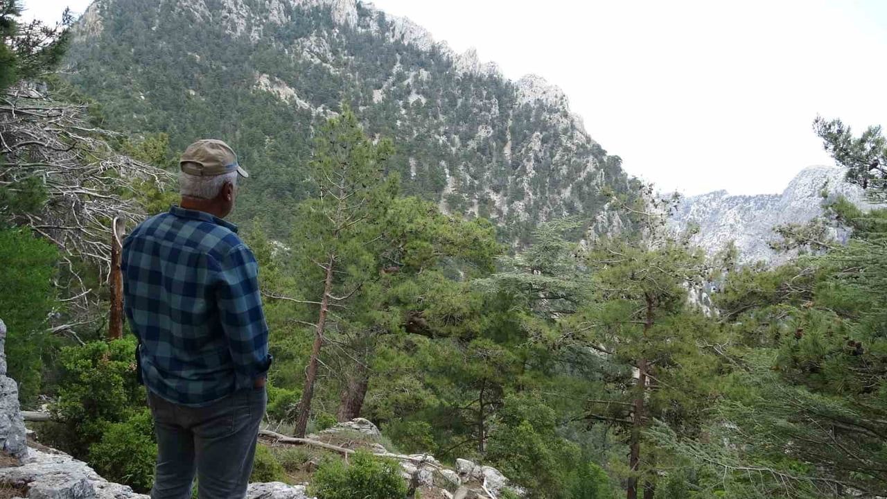 Antalya'da 'Kral Havuzu' merakı: Hisarçandır'da iki kişi dağlık alanda mahsur kaldı