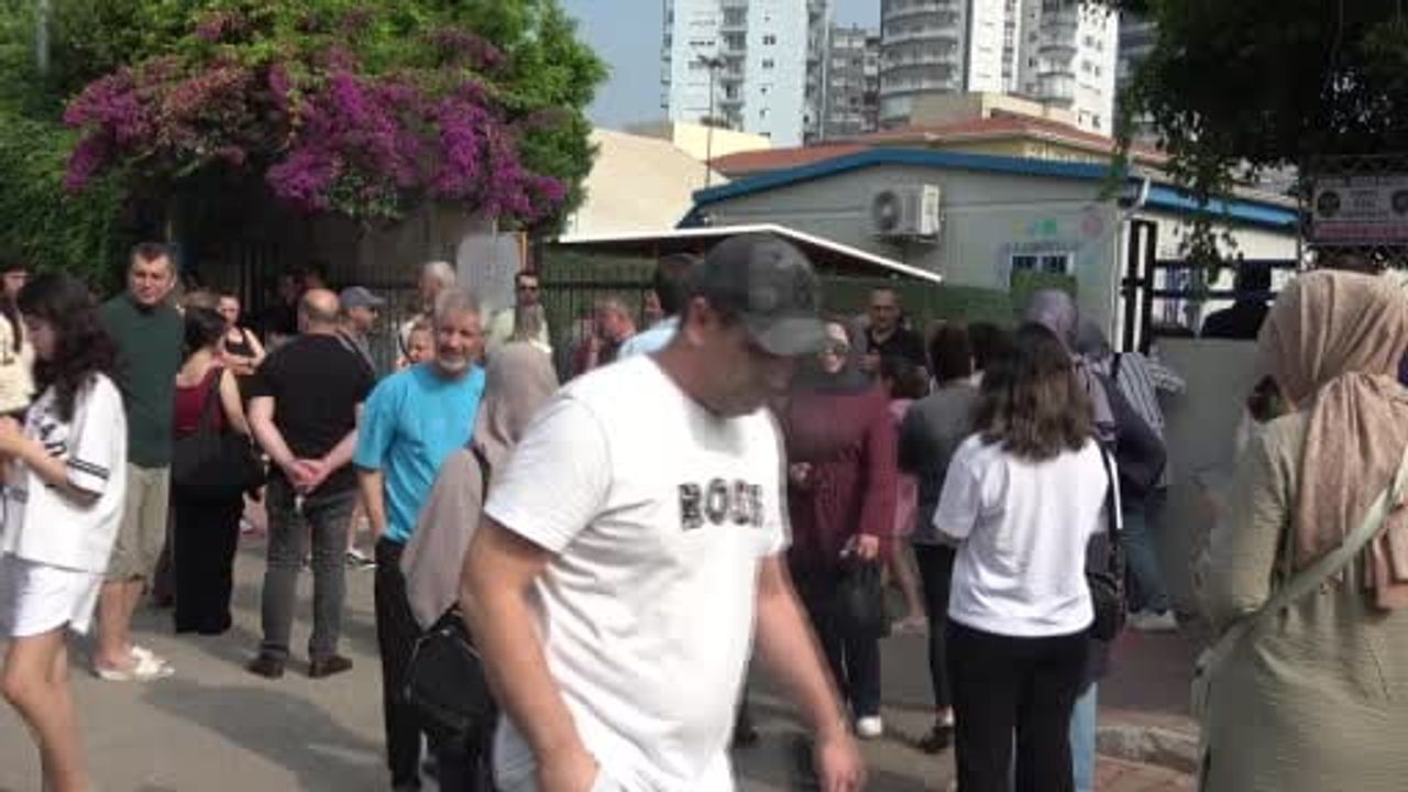 Antalya'da LGS heyecanı yaşandı