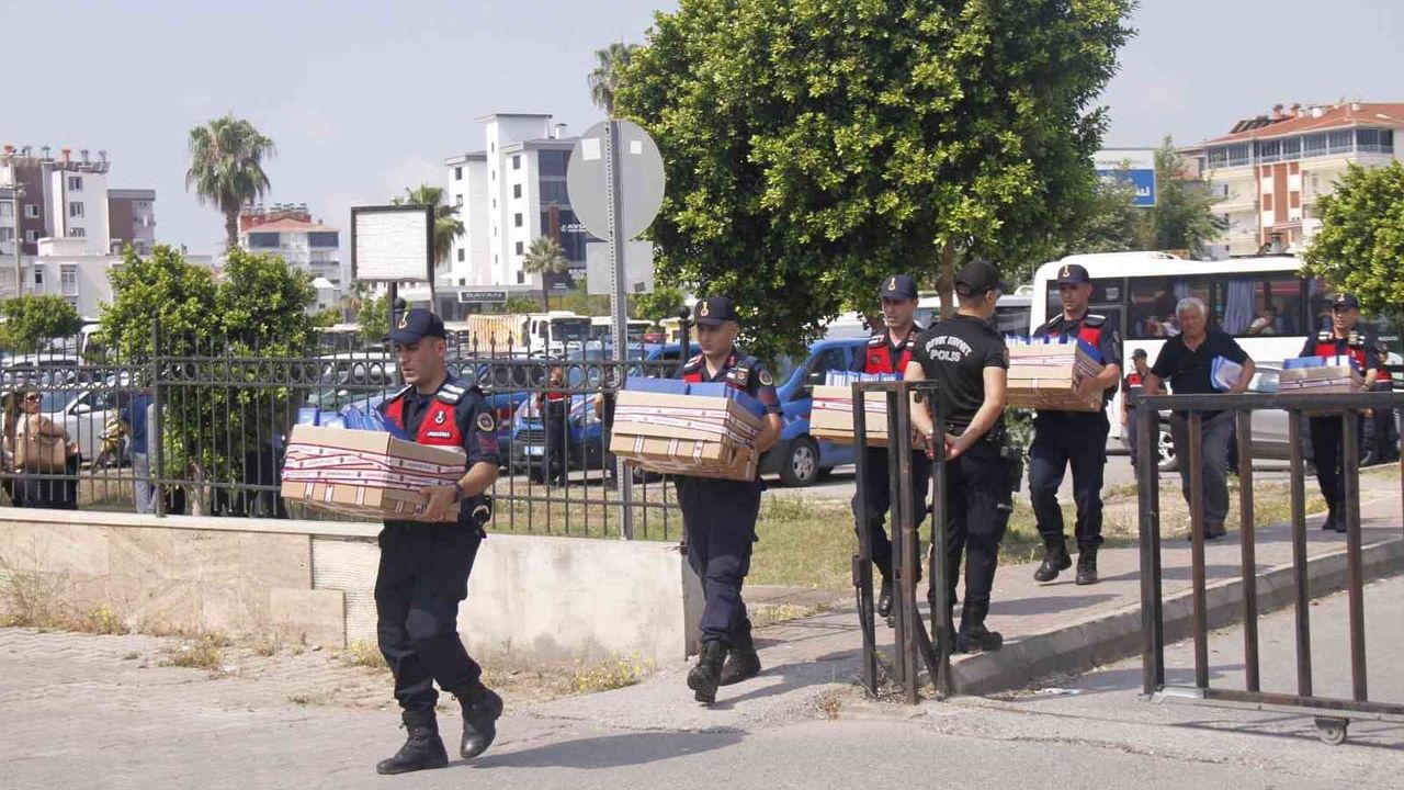 Antalya merkezli yasa dışı bahis soruşturmasında 68 şüpheli adliyeye sevk edildi