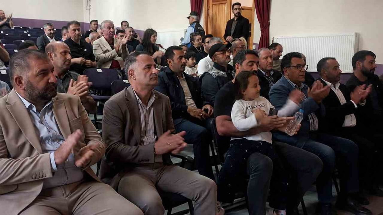 Ardahan kent konseyi seçiminde başkan Morkoç güven tazeledi