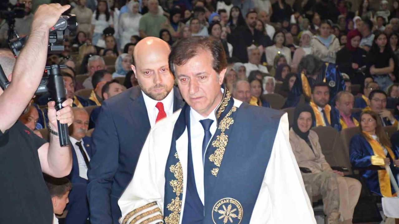 Ardahan Üniversitesi'nde mezuniyet töreni