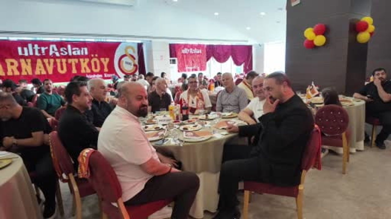 Arnavutköy'de Galatasaraylılar 26. şampiyonluğu ve derneğin 10. yılını kutladı
