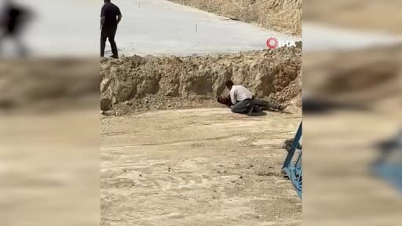 Arnavutköy Sazlıbosna'da kule vinç devrildi: 2 kişi ağır yaralandı
