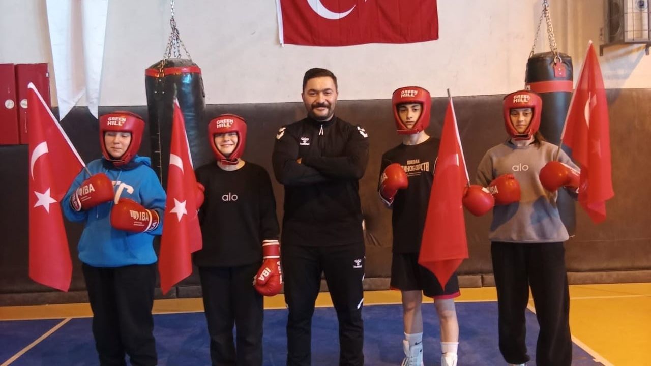 Arpalı’dan 4 sporcu Türkiye boks şampiyonası finallerine katılacak