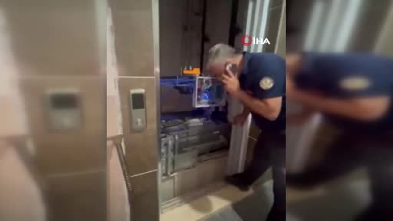 Asansörde mahsur kalan öğrenciyi itfaiye sınava yetiştirdi