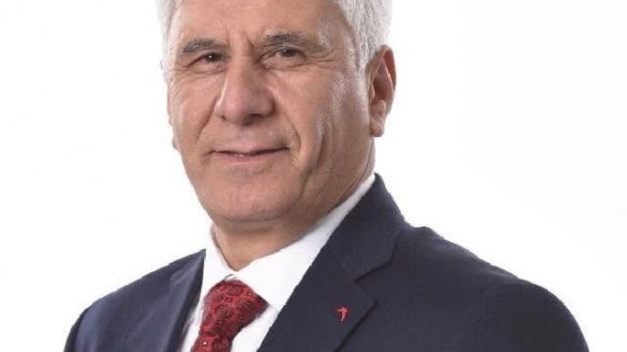 Asmalıevler Mahallesi muhtarı Zeki Çacur hayatını kaybetti