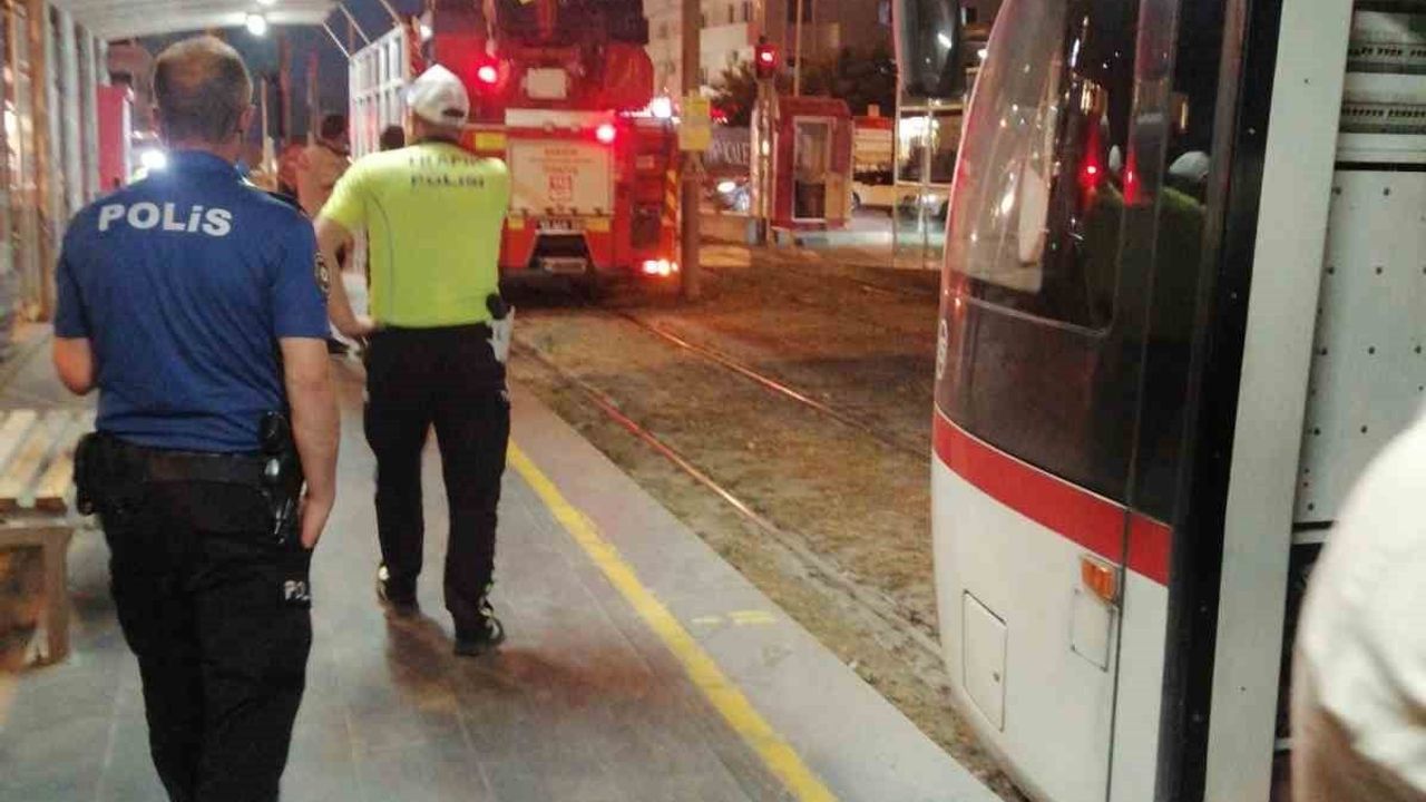 Atakum'da tramvay tekerleklerinde yangın paniği