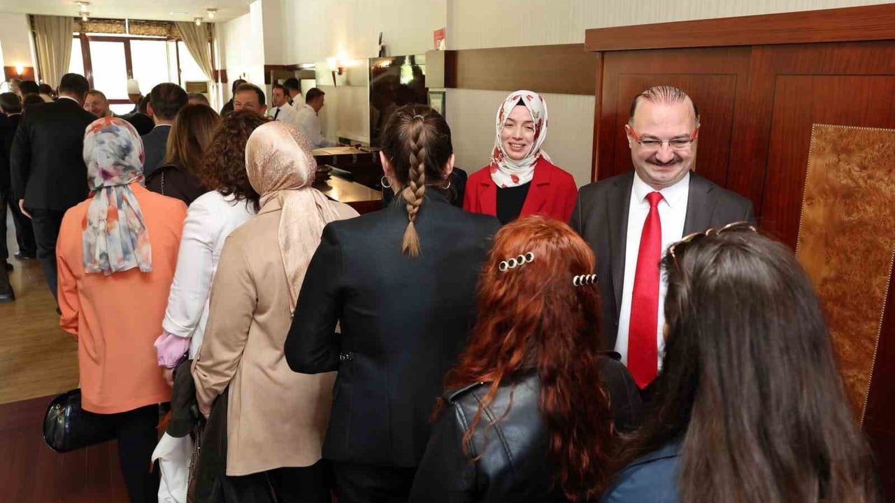Atatürk Üniversitesi'nde Kurban Bayramı bayramlaşması birlik ve dayanışmayı pekiştirdi
