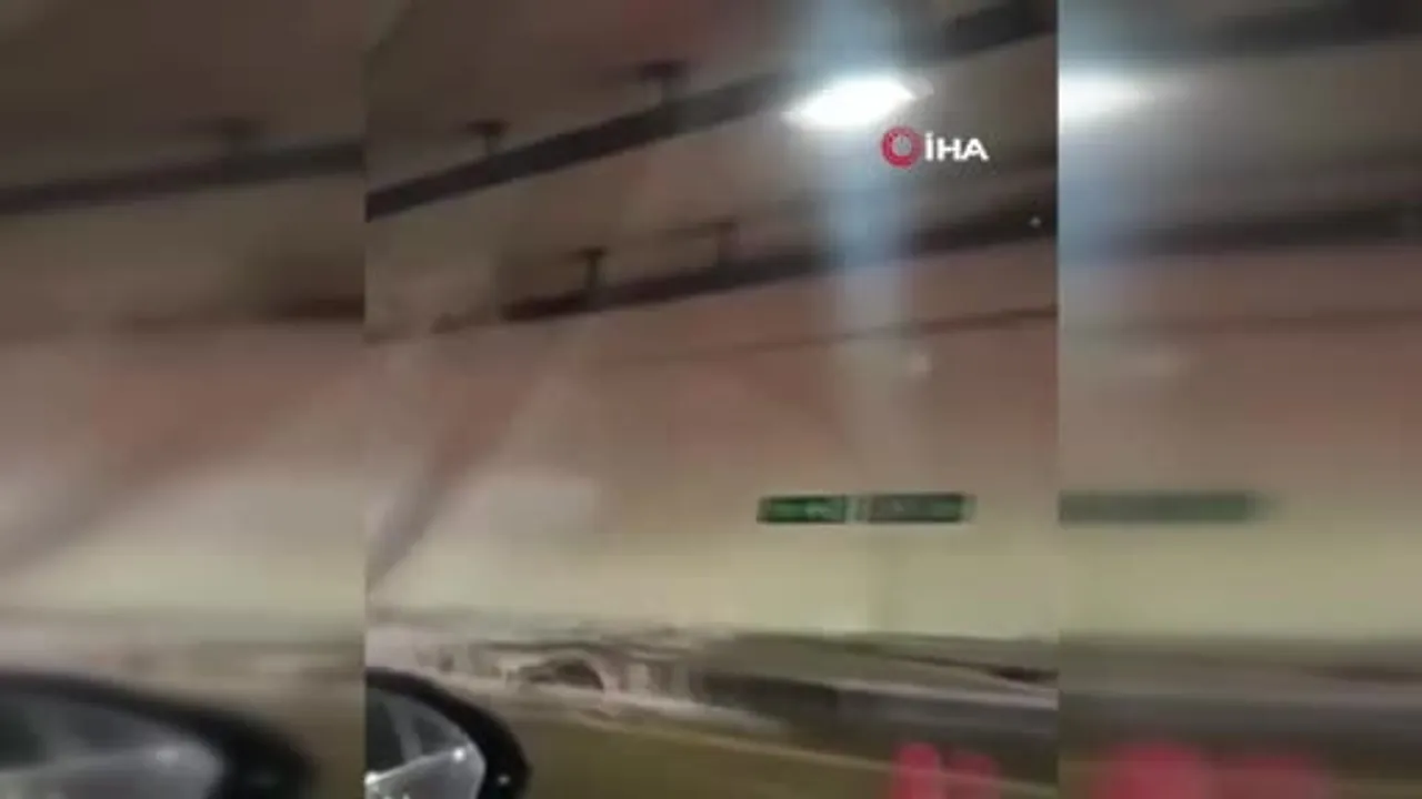 Avrasya Tüneli'nde otomobil yangın panosuna çarptı, söndürme suyu tünele aktı