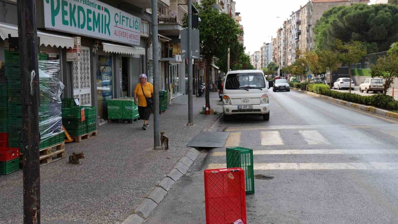 Aydın'da trafik ve otopark sorunu: Denetimsizlik kaldırım ve yol işgallerini artırıyor