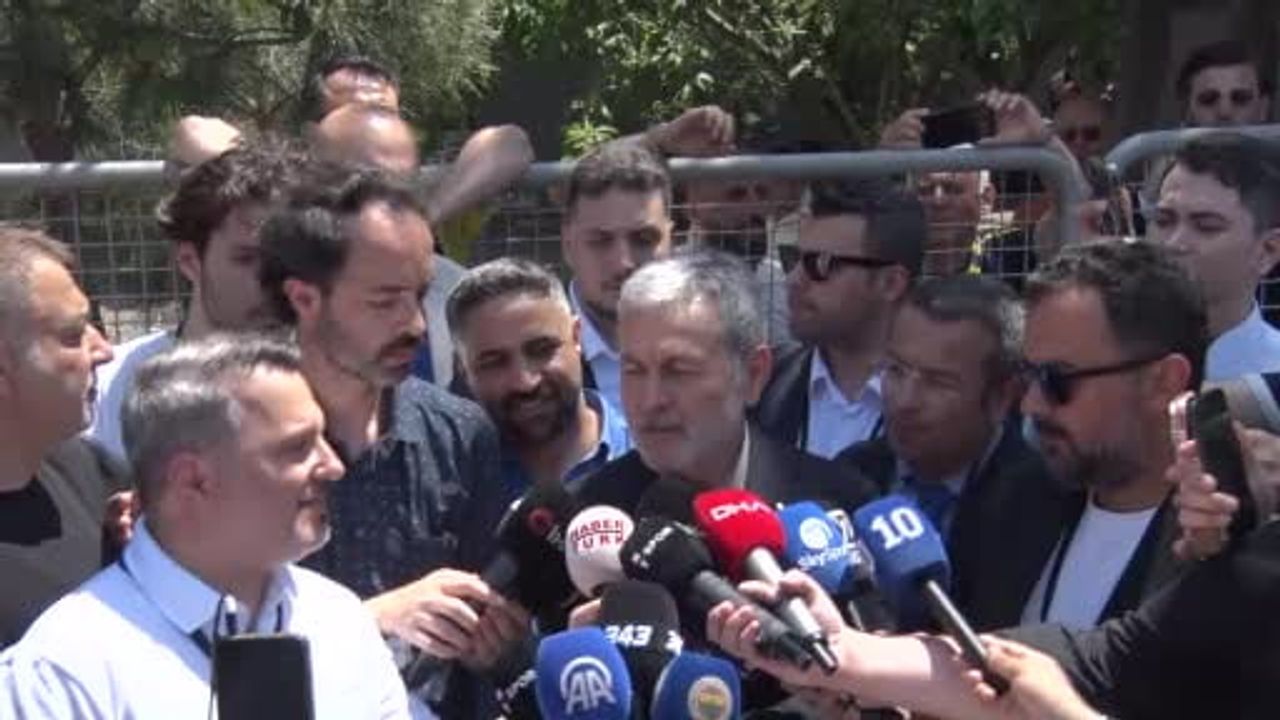 Aykut Kocaman: Fenerbahçe seçimlerinin verimliliği artırmasını umuyor, kutuplaşmadan rahatsız olduğunu açıkladı