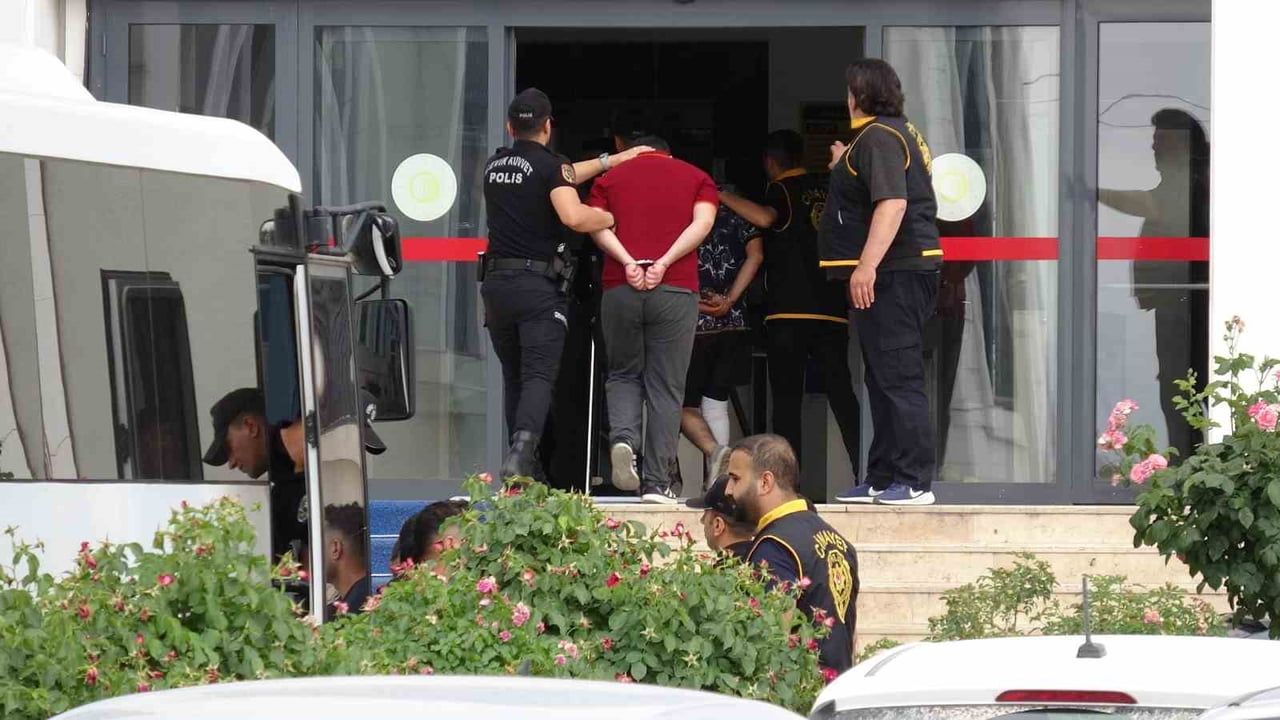 Aysel Yıldırım cinayeti: 5 şüpheliden 4'ü tutuklandı