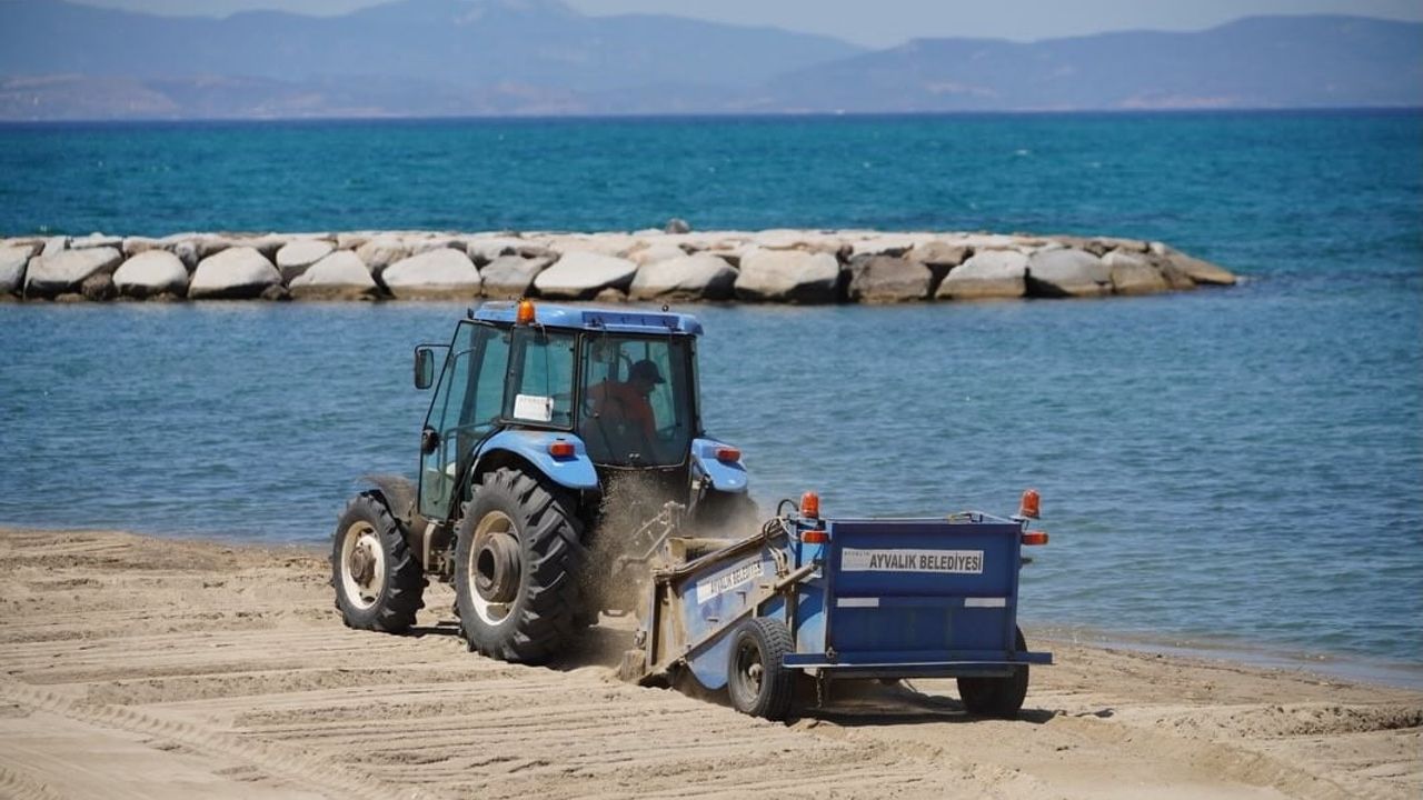 Ayvalık plajları yaz sezonuna hazırlanıyor