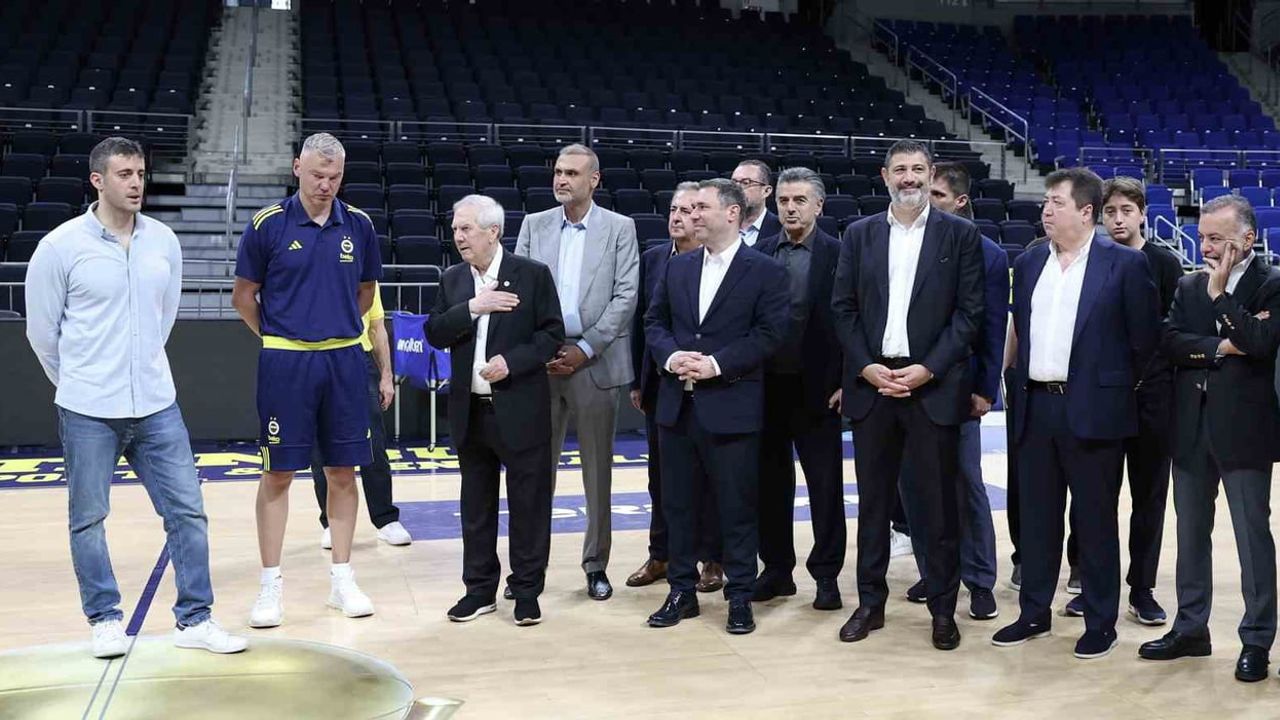 Aziz Yıldırım ve yönetim kurulundan Fenerbahçe Beko'ya başarı dileği