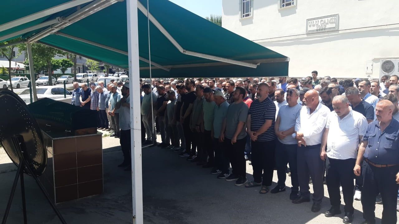 Baba SMA'lı çocuğun cihazının fişini çekip intihar etti
