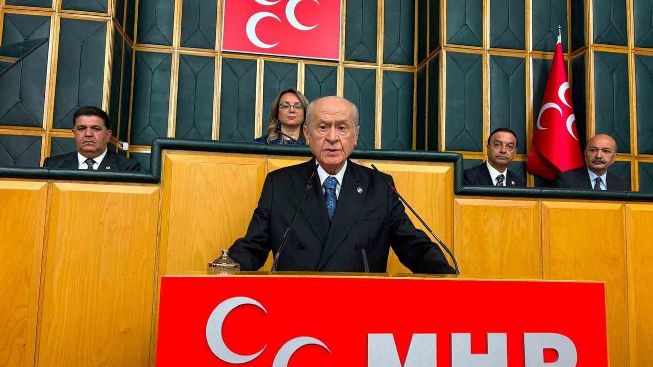 Bahçeli’den Özel’e çağrı: CHP’deki çatlağı memleket sathına yaymaktan vazgeçilmeli
