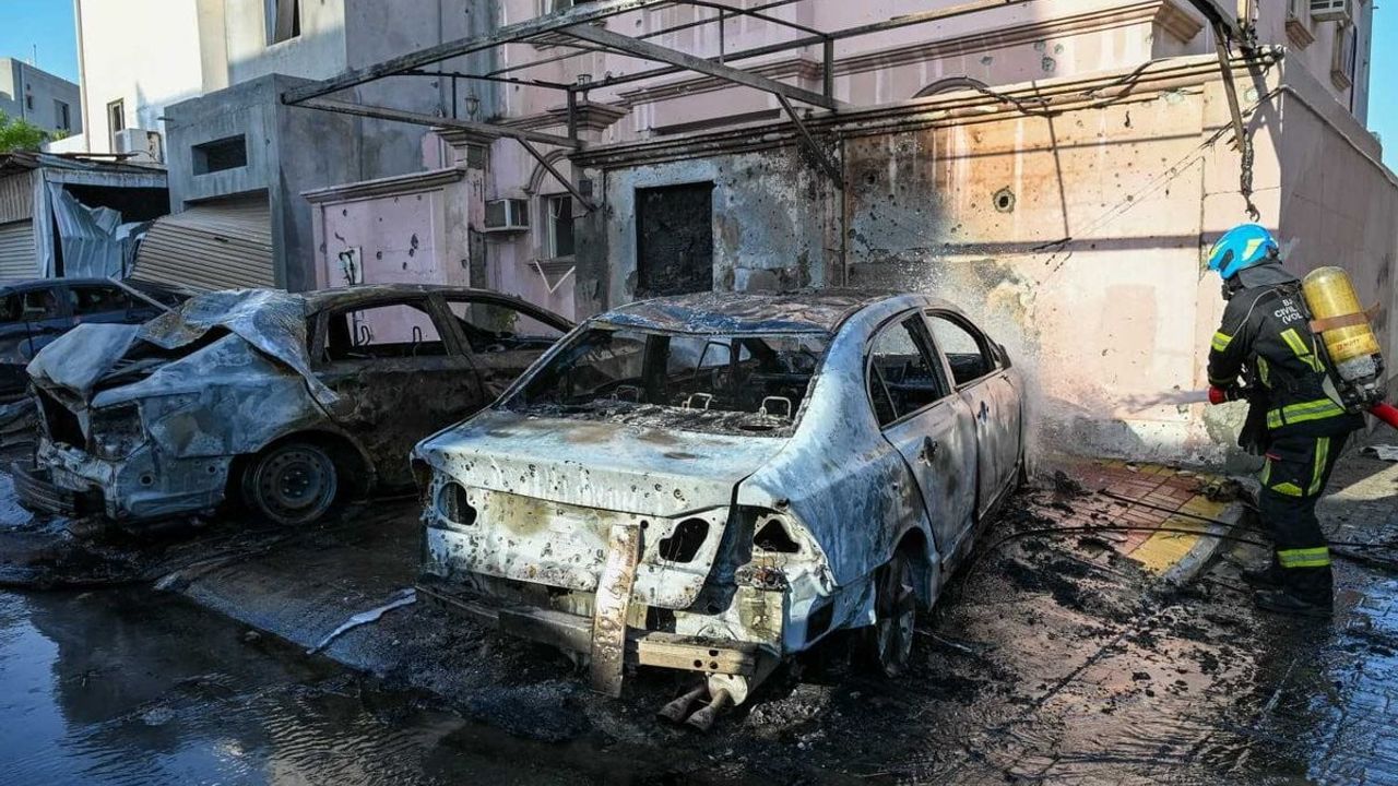 Bahreyn'de İran saldırısı: 11 yaşındaki çocuk hafif yaralandı, ev ve araçlarda hasar