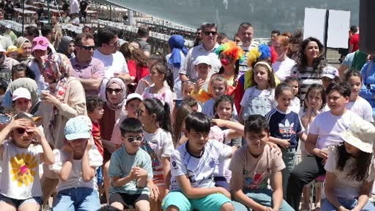 BAİBÜ'de 2 bin 500 kişinin katıldığı personel ve aile şenliği