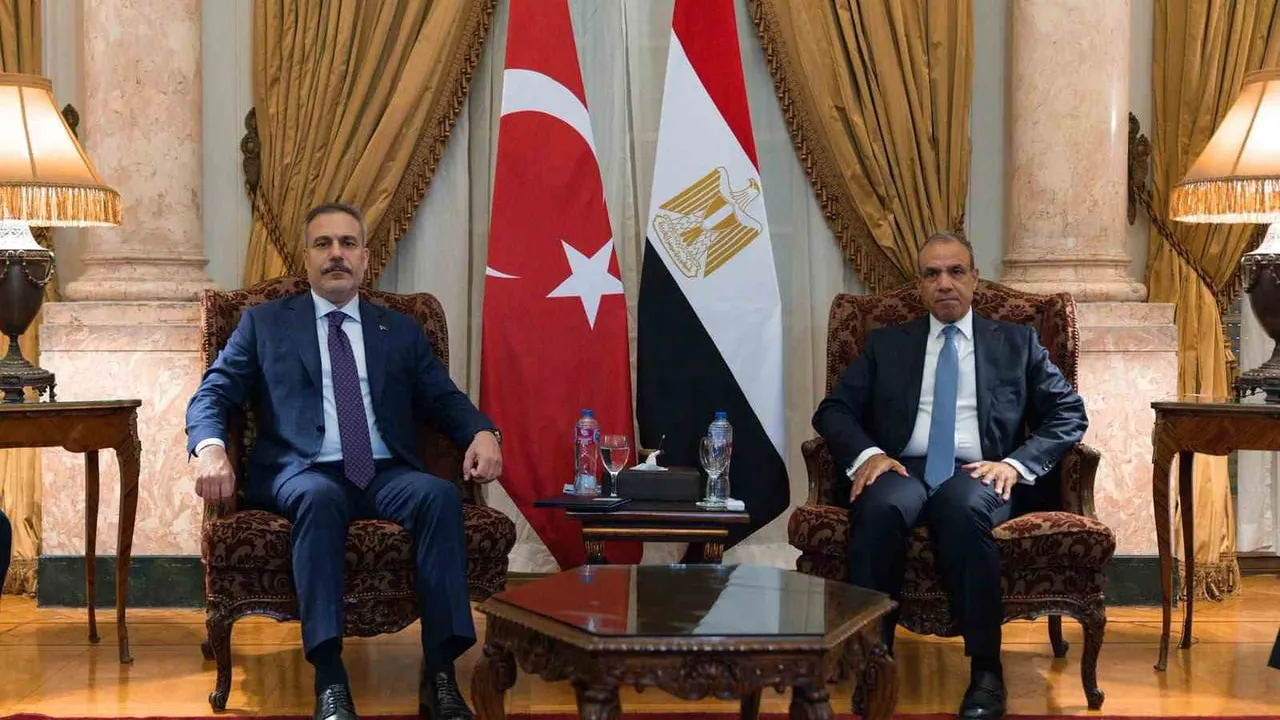 Bakan Fidan mısırlı mevkidaşı Abdelatty ile görüştü