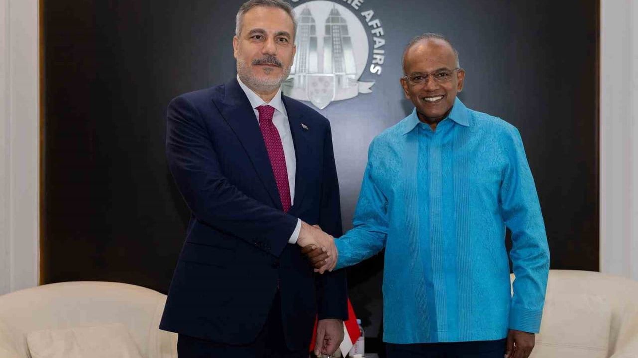 Bakan Fidan Singapur'da: Lawrence Wong ve Kasiviswanathan Shanmugam ile Görüştü
