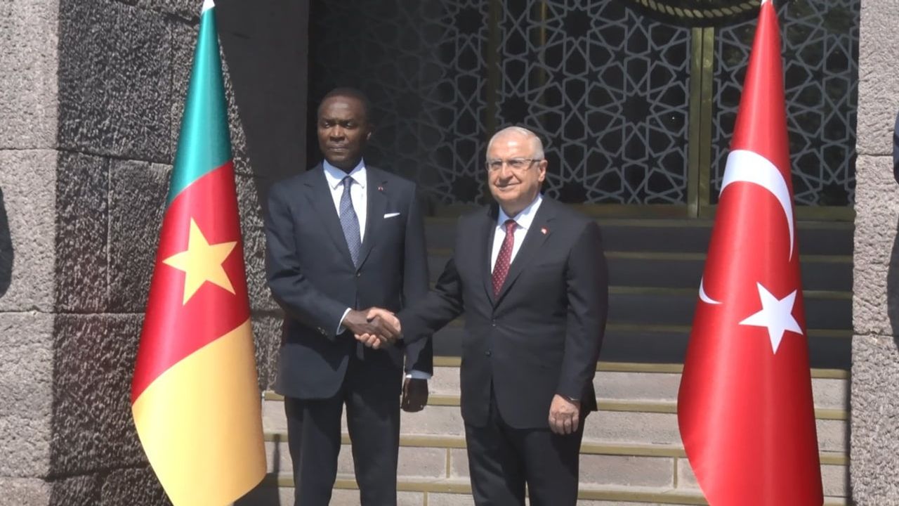 Bakan Güler, Kamerun Savunma Bakanı Joseph Beti Assomo’yu askeri törenle karşıladı