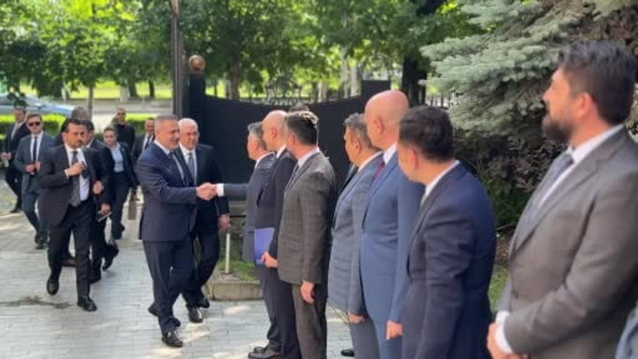 Bakan Hakan Fidan Sofya’da Bulgaristan’daki Türk iş insanları ve siyasetçilerle buluştu