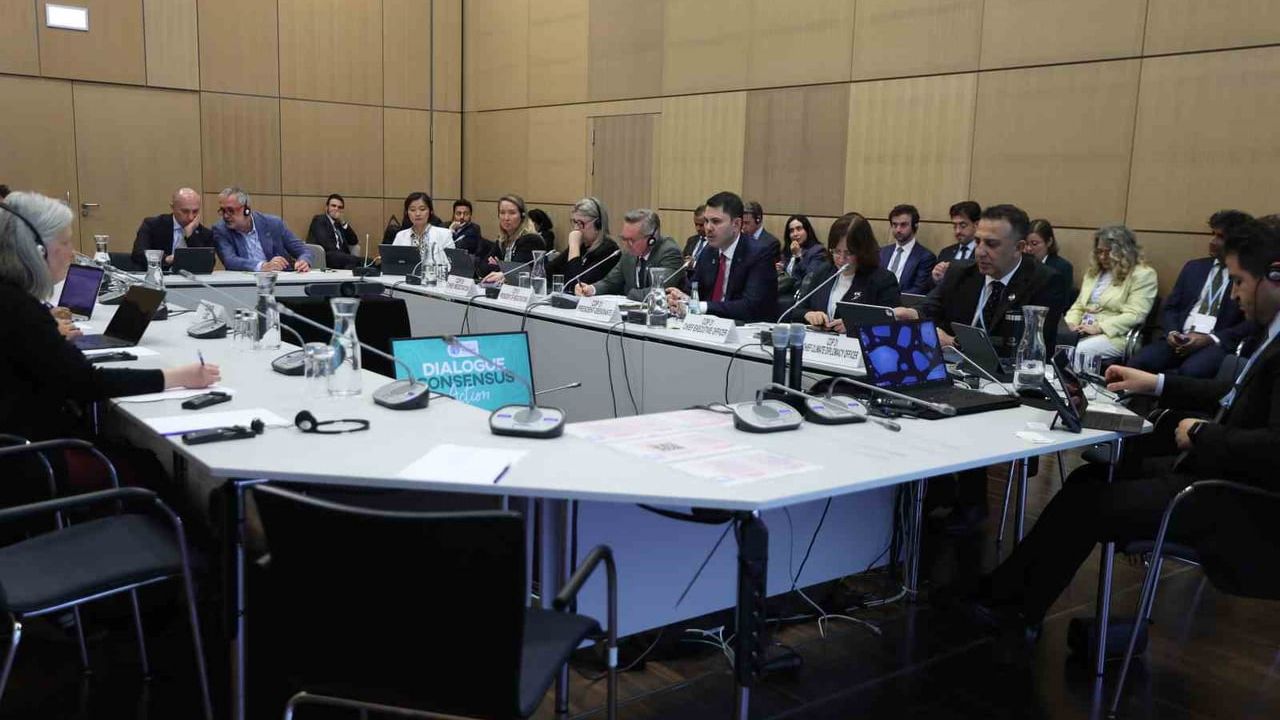 Bakan Murat Kurum Bonn'da COP31 Ev Sahibi Ülke Anlaşması'nı İmzaladı