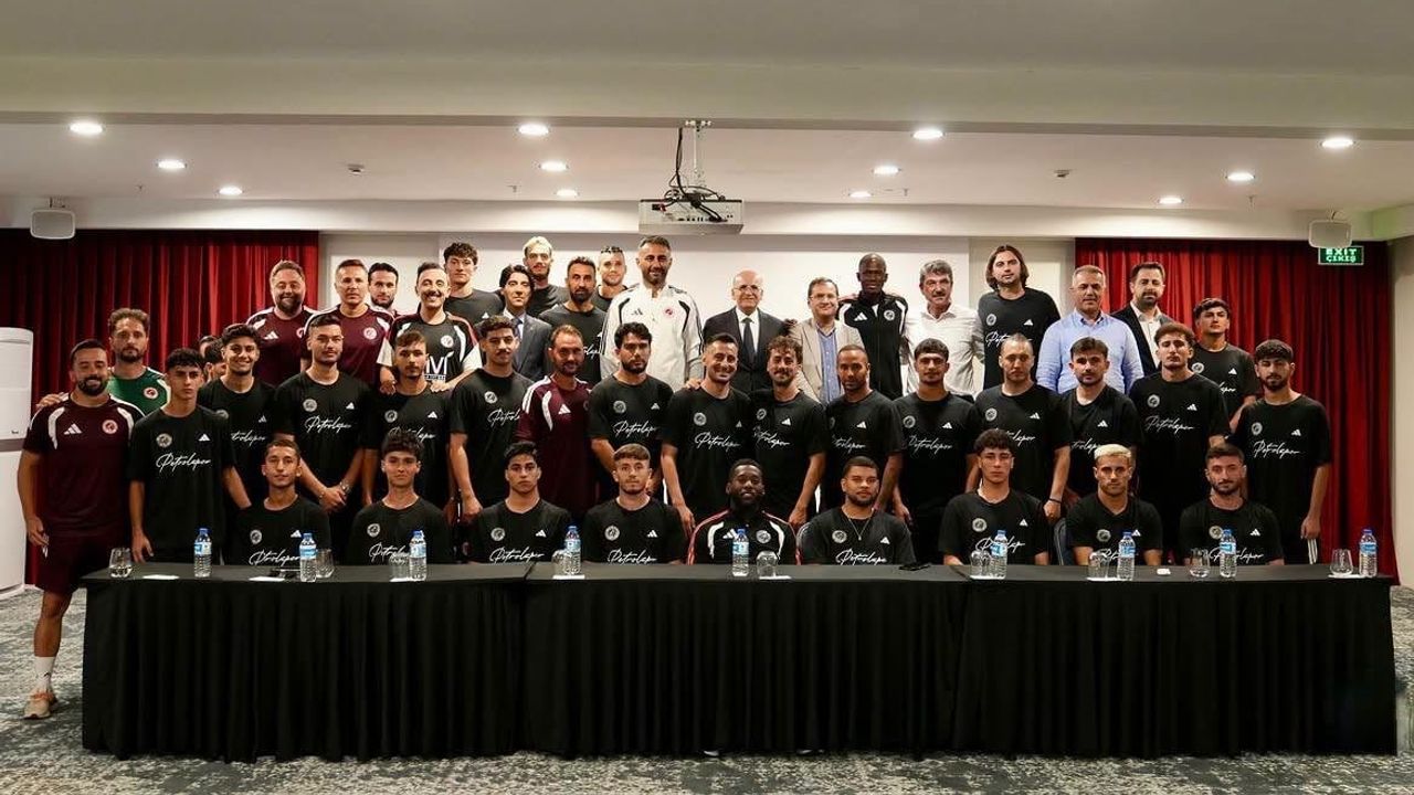 Bakan Şimşek Bolu kampındaki Batman Petrolspor'u ziyaret etti