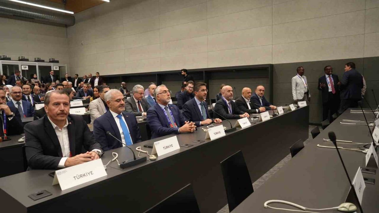 Bakan Vedat Işıkhan, ILO 114. Uluslararası Çalışma Konferansı'nda 'İnsana Yakışır İş' ve Adil Geçiş Vurgusu Yaptı
