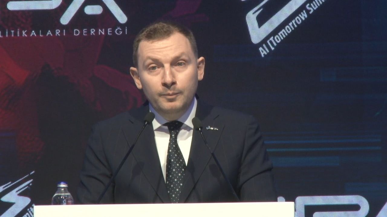Bakan Yumaklı: Tarımda Yapay Zeka Destekli Dijital Dönüşüm Strateji Belgesi ve Eylem Planı Hazır