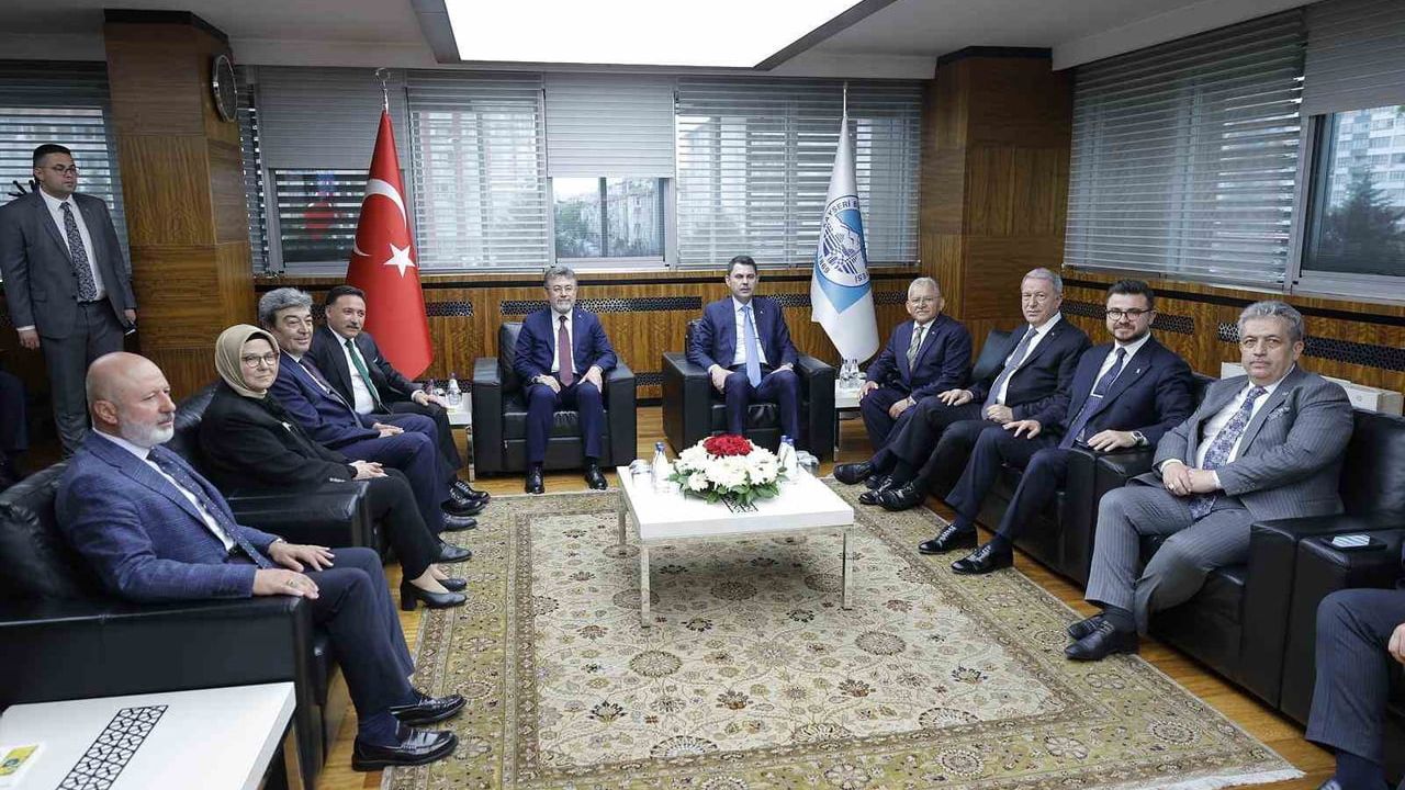Bakanlar Kurum ve Yumaklı, Kayseri'nin vizyon projelerini inceledi