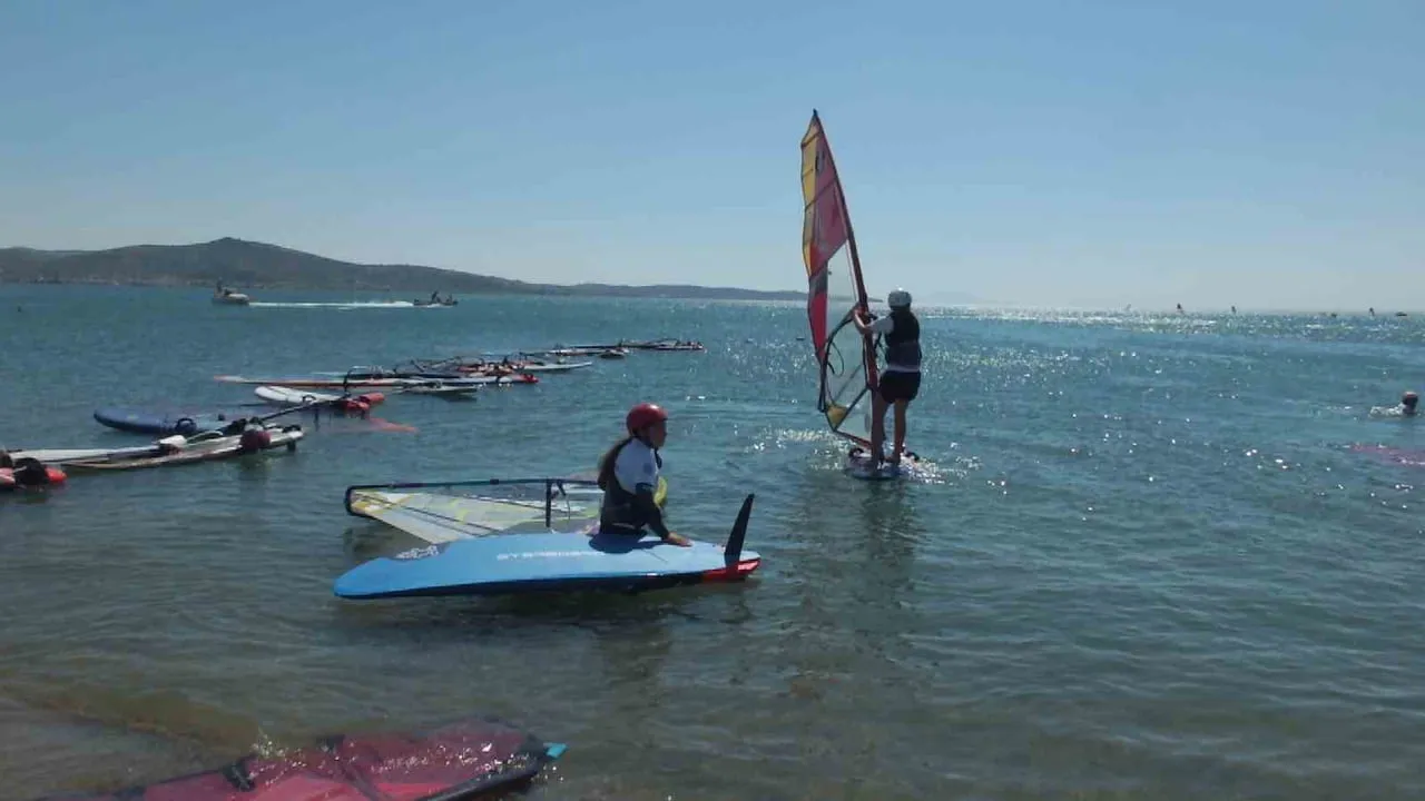 Balıkesir'de windsurf ligi coşkusu başladı