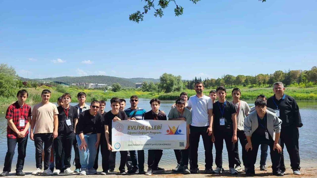 Balıkesir Üniversitesi’ne lise öğrencileri ziyareti: Kültür ve bilim deneyimi
