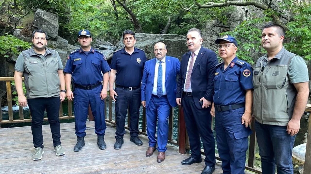 Balıkesir valisi İsmail Ustaoğlu Kazdağı'nda Hasanboğuldu'yu inceledi