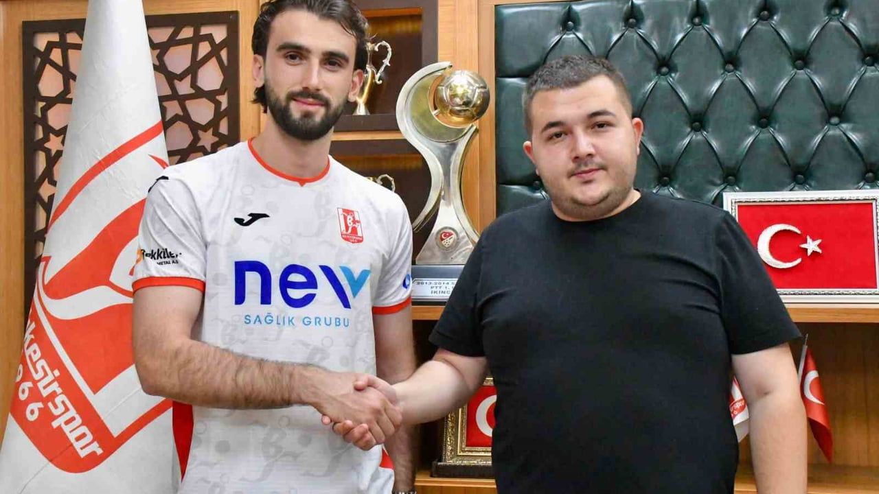 Balıkesirspor Hüseyin Ayan ile 1 yıllık sözleşme imzaladı