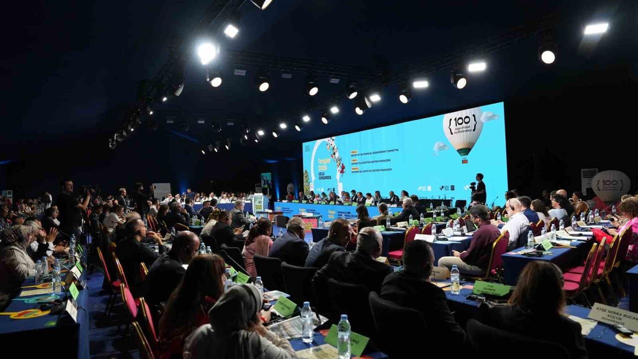 Başkan Altay, Dünya Belediyeler Birliği başkanlığına seçildi