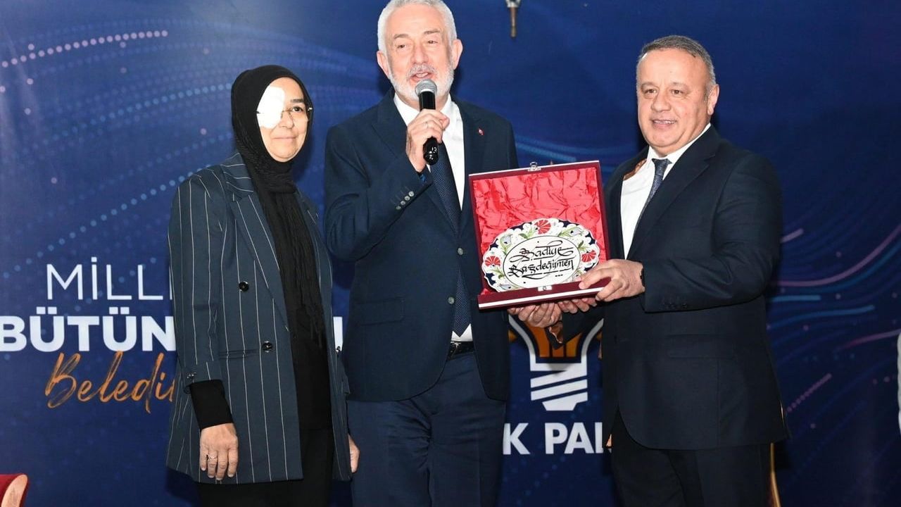 Başkan Başdeğirmen Işıkkent Mahallesi'nde vatandaşlarla buluştu