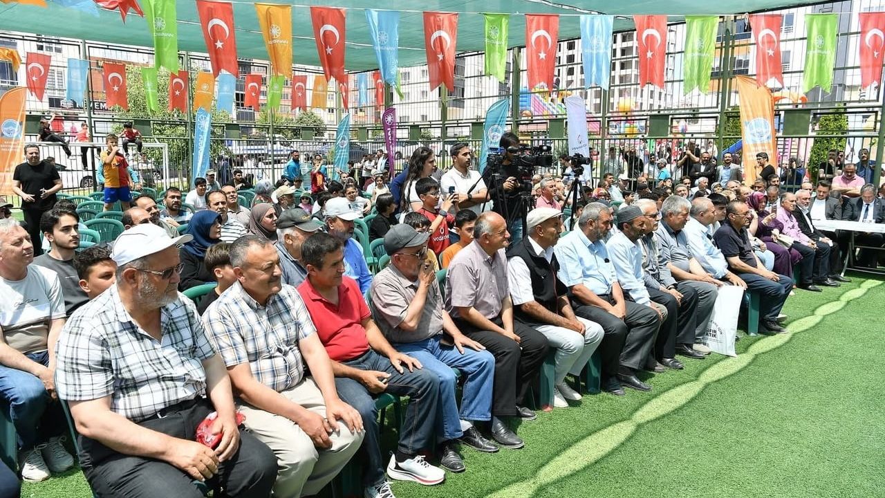 Başkan Büyükkılıç Erkilet tramvay hattı ve yatırımları anlattı