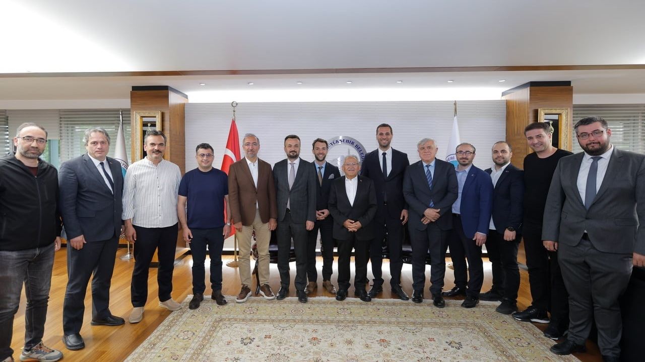 Başkan Büyükkılıç, Kayseri Turizm Ödülleri 2026 Komisyonunu Kabul Etti