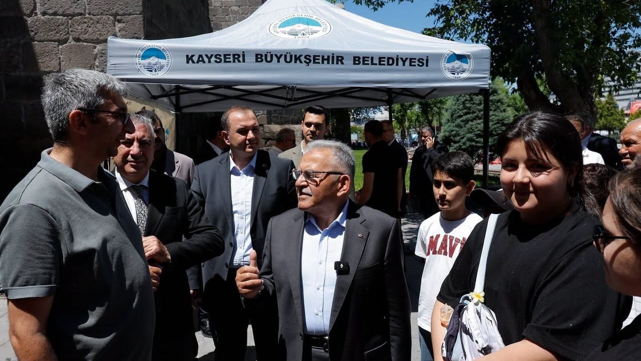 Başkan Büyükkılıç, tarihi kalede çocuklarla buluştu