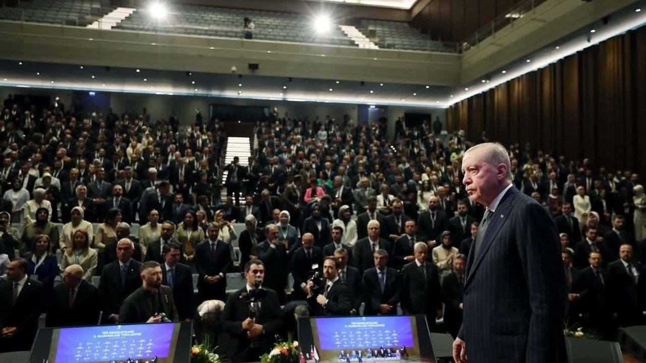 Başkan Çerçioğlu genişletilmiş il başkanları toplantısında hizmet vurgusu yaptı