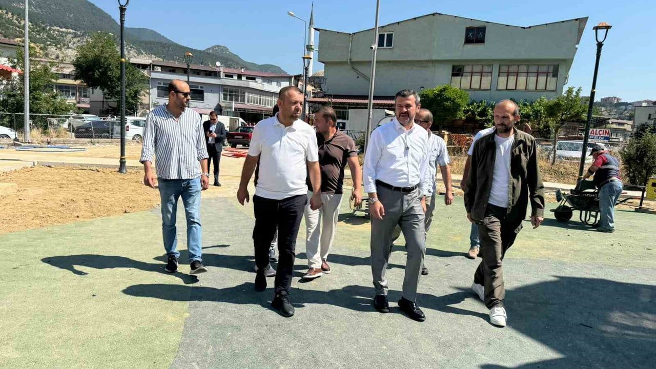 Başkan Çetinkaya tema parklardaki çalışmaları yerinde inceledi