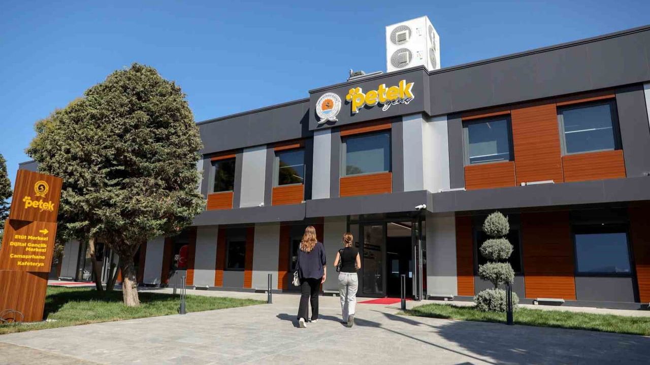 Başkan Doğan: Petek Genç, Samsun'da gençlerin buluşma noktası