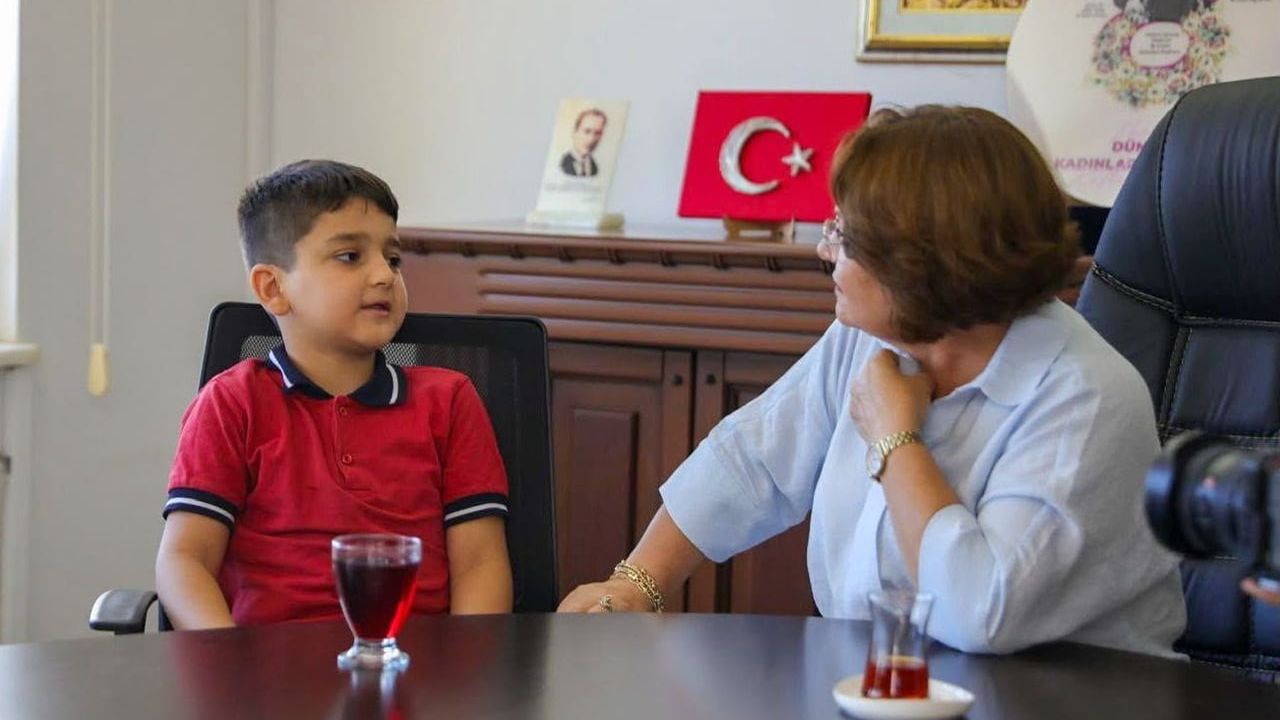 Başkan Gençay, Arif Nihat Asya İlkokulu 2-A Sınıfı Öğrencilerini Ağırladı